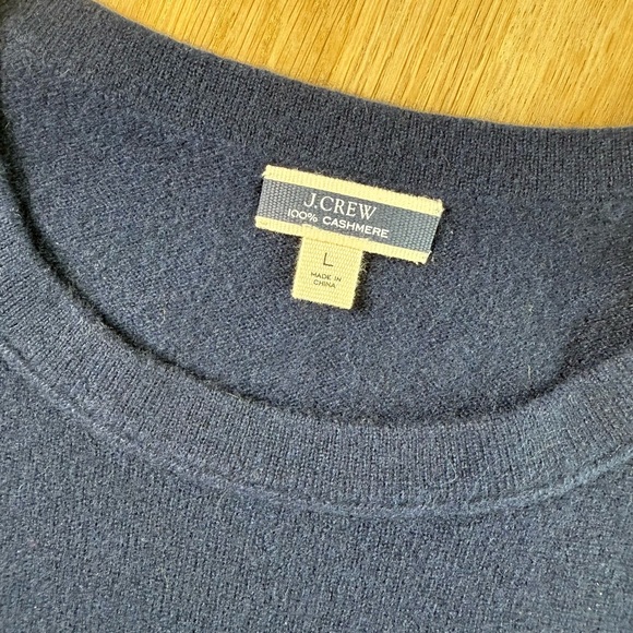 💙J.CREW CASHMERE RELAXED TEE - Picture 5 of 5